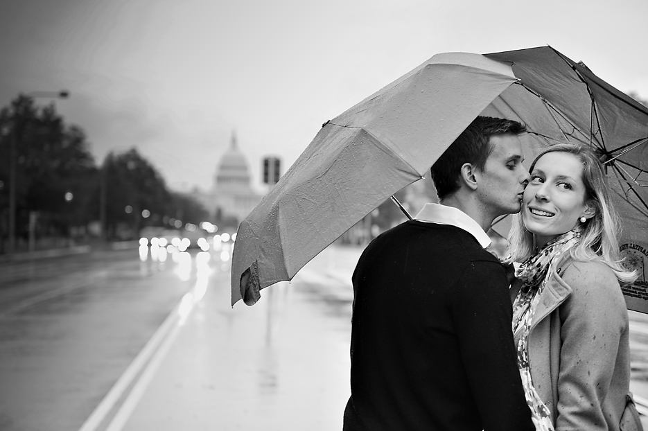 Engagement pictures with the White House